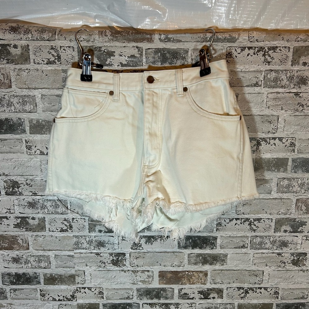 Wrangler Womens High Waisted Raw Hem Denim Shorts Off-White Size 26 WHFTWS